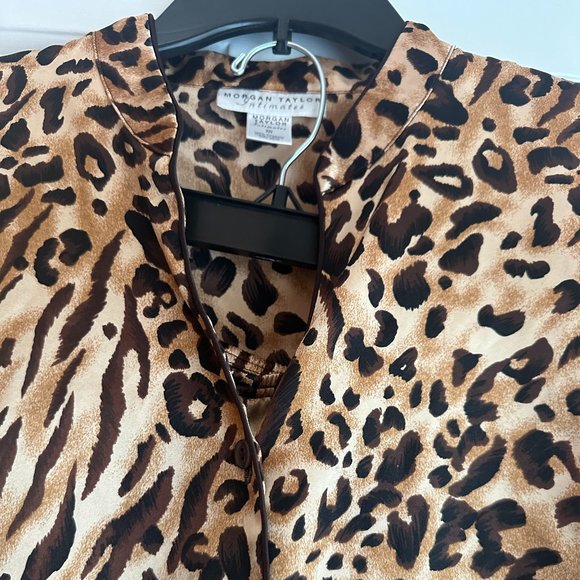 LUXE MORGAN TAYLOR INTIMATES LEOPARD SILKY PAJAMA SET WOMEN Size Medium - Picture 3 of 11